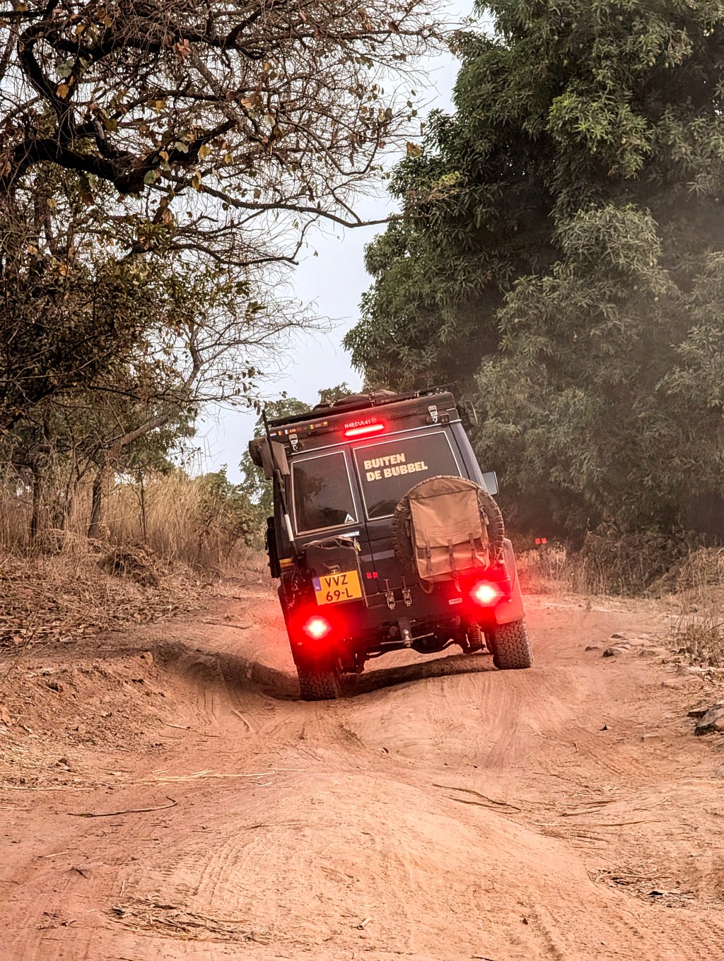 GRENS: GUINEE-BISSAU –&nbsp;GUINEE